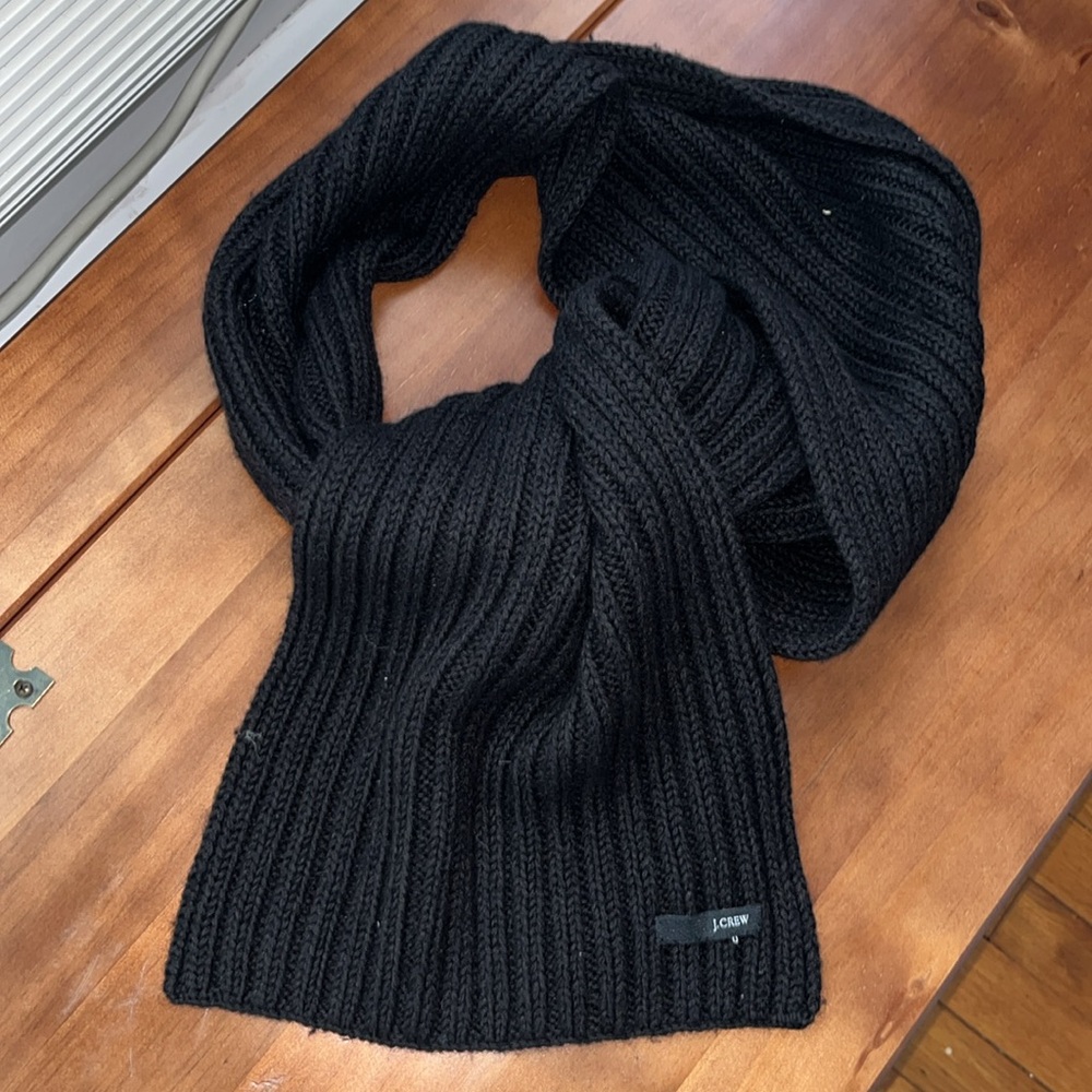 🌴⭐️ J Crew 72” Cable Knit Scarf